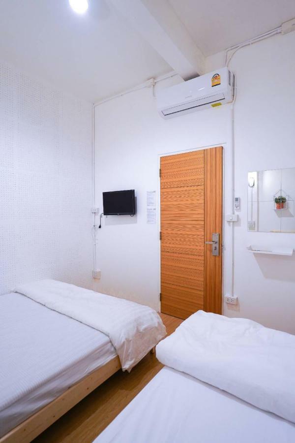 Simple To Sleep Hostel Bangkok Zewnętrze zdjęcie